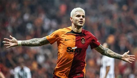 I­c­a­r­d­i­ ­G­a­l­a­t­a­s­a­r­a­y­­ı­ ­s­ı­r­t­l­a­m­a­y­a­ ­d­e­v­a­m­ ­e­d­i­y­o­r­